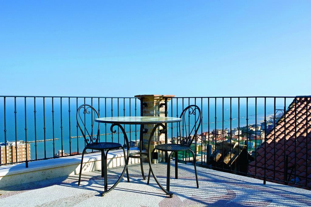 B&B La Torretta Sul Borgo Grottammare Kültér fotó