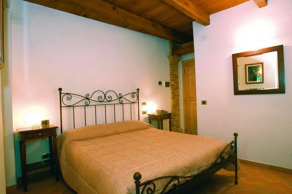 B&B La Torretta Sul Borgo Grottammare Kültér fotó